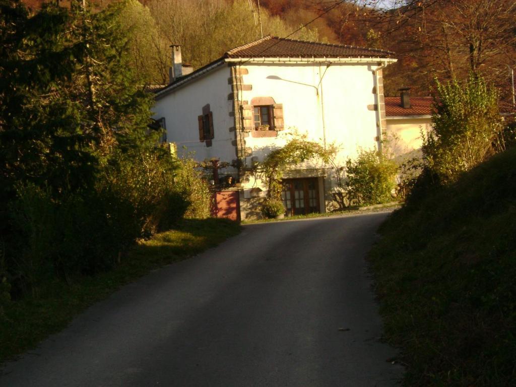 Hostal Venta San Blas Almandoz Exterior photo